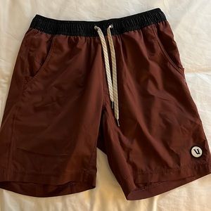 Vuori Mens shorts small